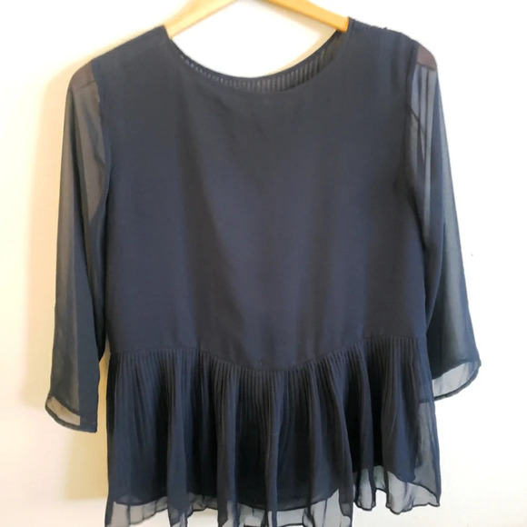 Tommy Hilfiger Blouse Women's Medium Navy Pleated Flowy Sheer Sleeve - Picture 2 of 8